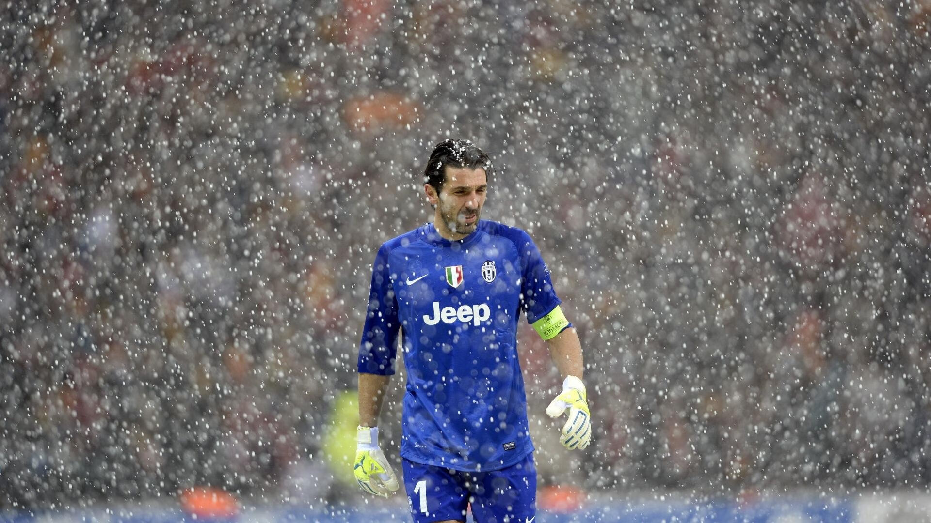 九游体育直播-东决关键战之夜，拉梅洛·鲍尔上演压制级表演，率队闯入总决赛